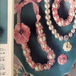 Stella & Dot girls Ali pearl and ribbon necklace